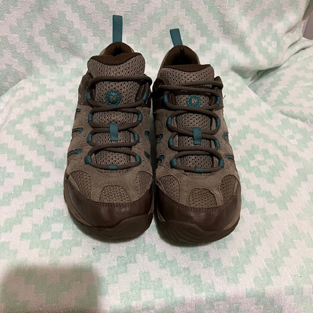 Merrell hiking shoes brand new only used twice size 8.5